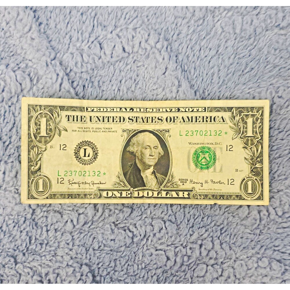 1963 $1 Federal Reserve Note Star Note Banknote - Serial L23702132*